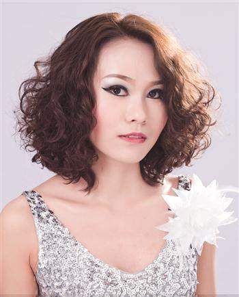 雷区|中年女性烫头显老?教你几招,避开雷区又时髦