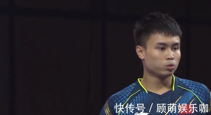 国乒|4-0!国乒第4胜诞生,周启豪爆发,2次8-10后逆转,握拳庆祝