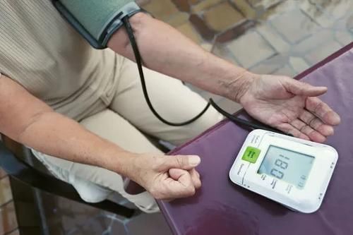高血压人注意：最新降压标准已出台，部分降压