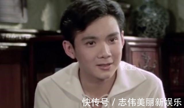 80年代《虾球传》的俩英俊少年靠“颜值”红遍全国，后来怎样
