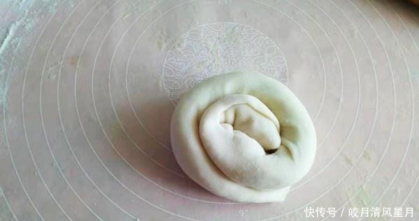 这早餐是我儿子喜欢的,外面很脆,里面很嫩,他是补钙和健康,3