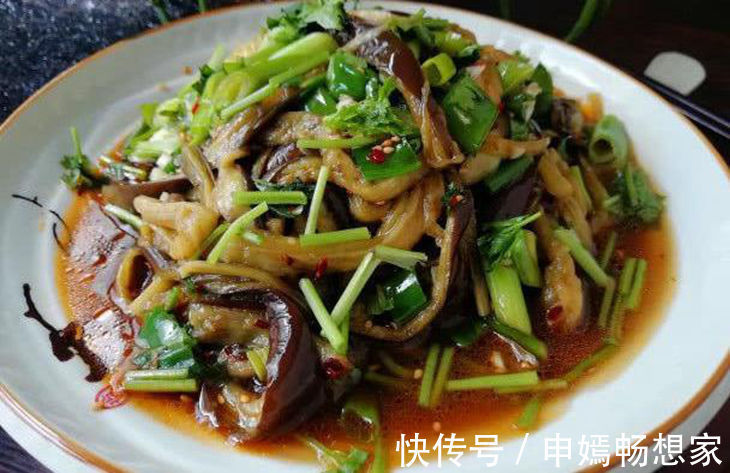 美食|美食推荐清蒸鲈鱼,香菇烧豆腐,胡萝卜烧羊肉,拌茄子的做法