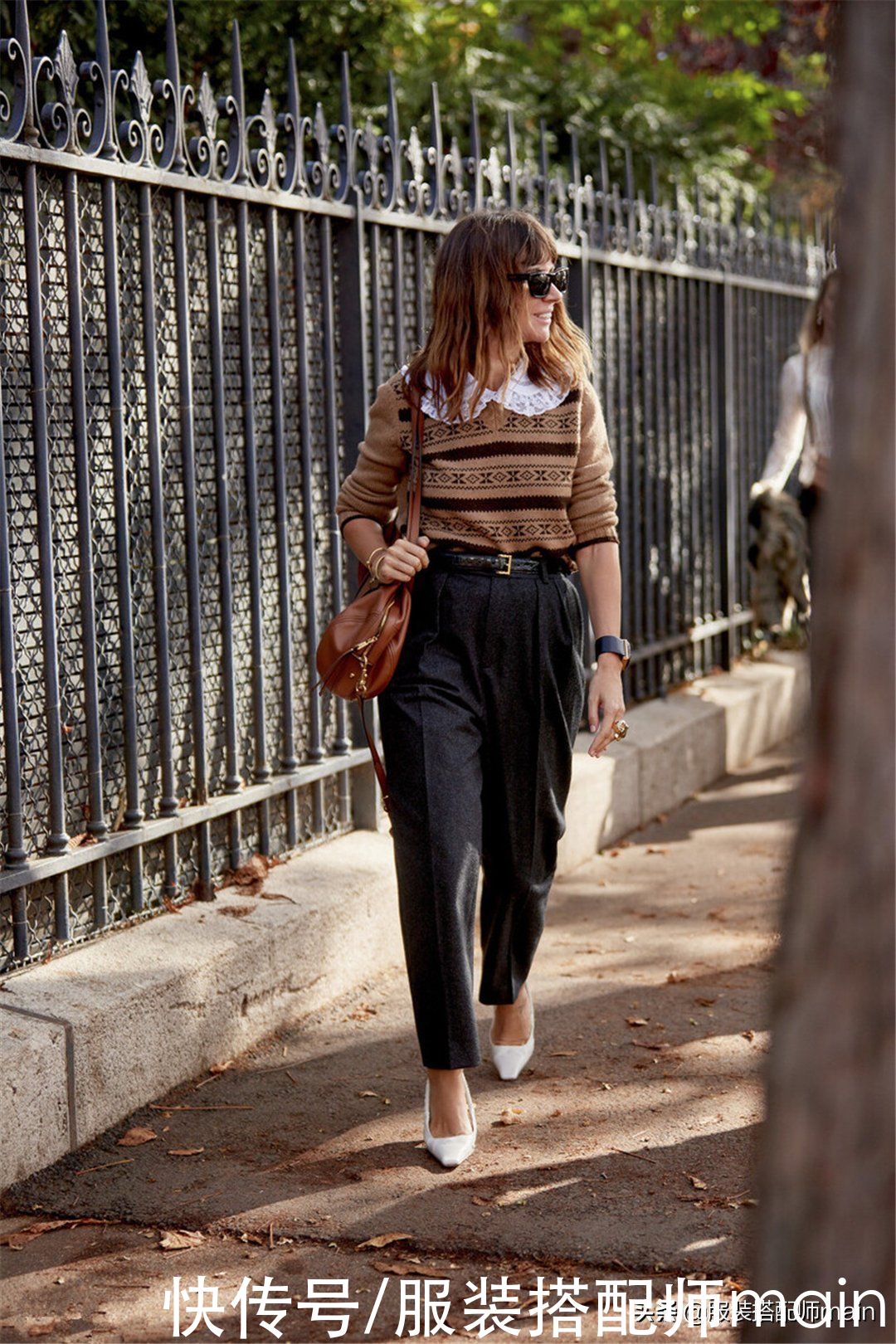 谁穿谁好看的娃娃领衬衫，注意好3个搭配细节，非常提气质