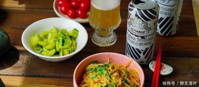 换个方法吃面条,比焖面简单比捞面好吃,20分钟做好端上桌!