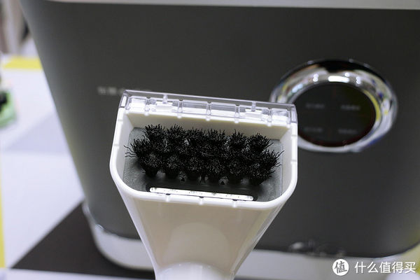 东菱布艺清洗机|实用好物汇 篇十六：多年的包浆地毯焕然一新，蒸汽杀菌易操作，东菱布艺清洗机体验