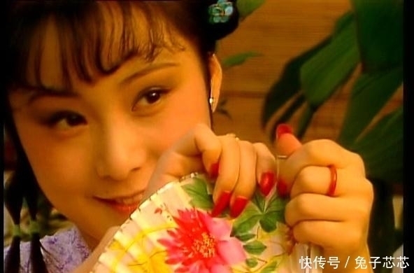 袭人@晴雯为何宁愿碰死也不愿出怡红院,看她留下多少财产就知道了