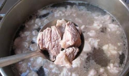 羊肉|炖牛羊肉，无需高压锅，多加1样它，半小时炖酥烂，不腥膻还入味