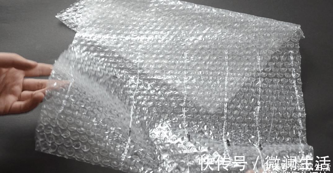 快递箱|快递箱里的气泡垫别扔了, 没想到它作用这么大, 家家户户用的到