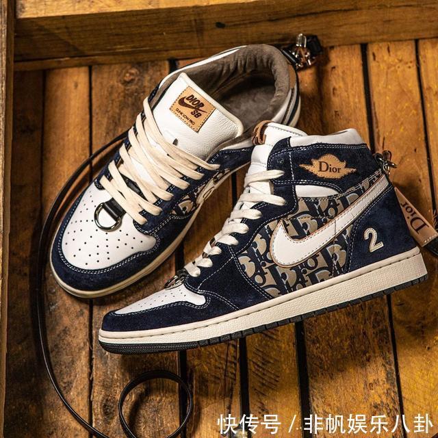 Dior x Dunk SB Low头一次见！这细节真把我看傻了