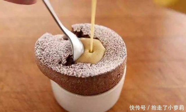 巧克力|大师精制“开花巧克力”,奶茶浇下瞬间,才是震撼的开始!