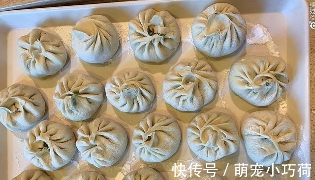 海清晒美食，牛肉面太馋人，引来一大群网友围观，饿肚子真不敢看