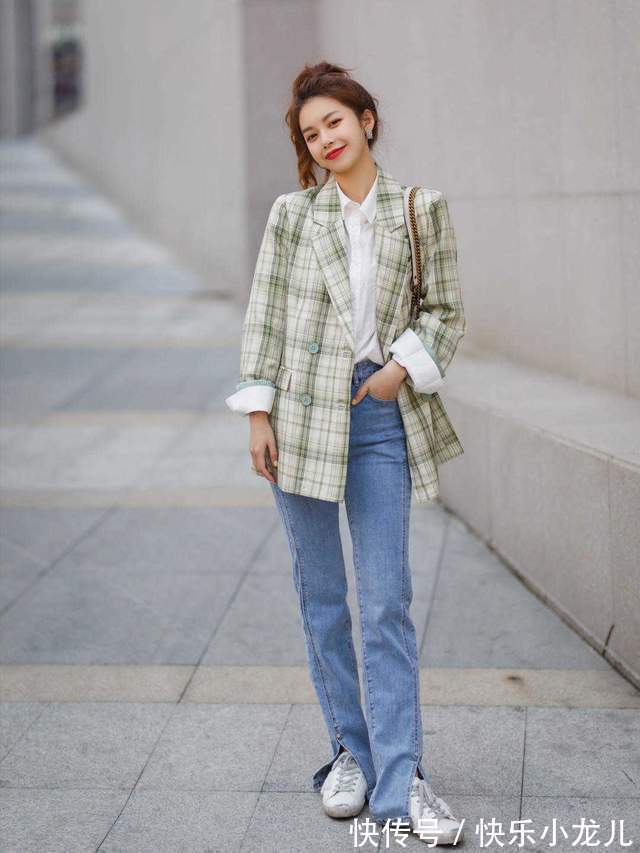 香风|秋天不穿裙子也很浪漫,针织开始搭配牛仔裤优雅大气,高级时髦