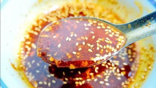 老师傅用了一辈子的辣椒油“秘方”,怪不得那么香,长知识了