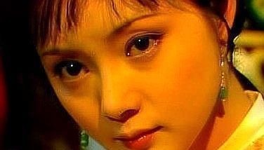 薛姨妈@贾府有一位真正的名媛,见惯了大世面,王熙凤在她跟前就是小儿科
