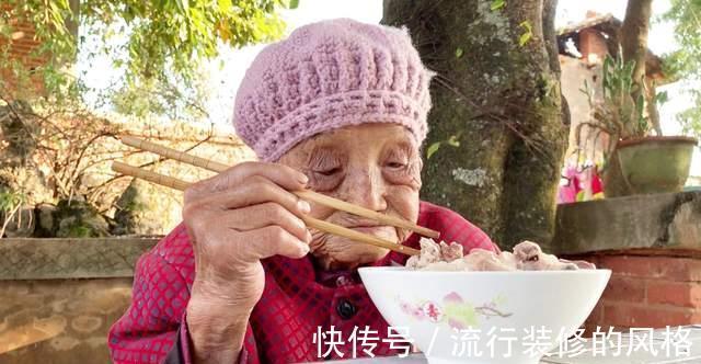 胆固醇|老人吃肉有讲究，多吃两种肉，营养丰富吸收快，你家老人吃对了吗