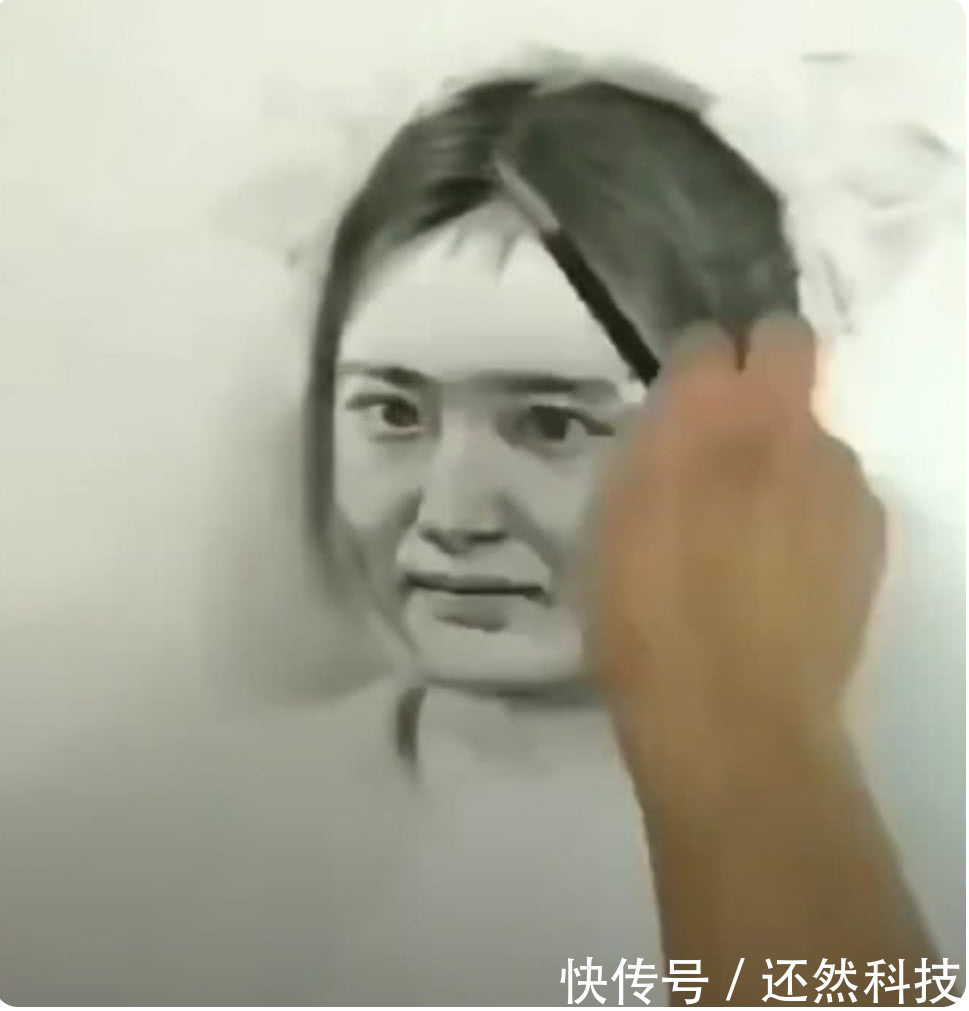 匆匆|美术生手绘杨幂的一生,匆匆几笔从小孩变老人,这操作也太神了