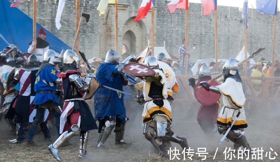 中国古代@穿上中国明光铠手持偃月刀,去跟欧洲骑士对砍,战绩如何?