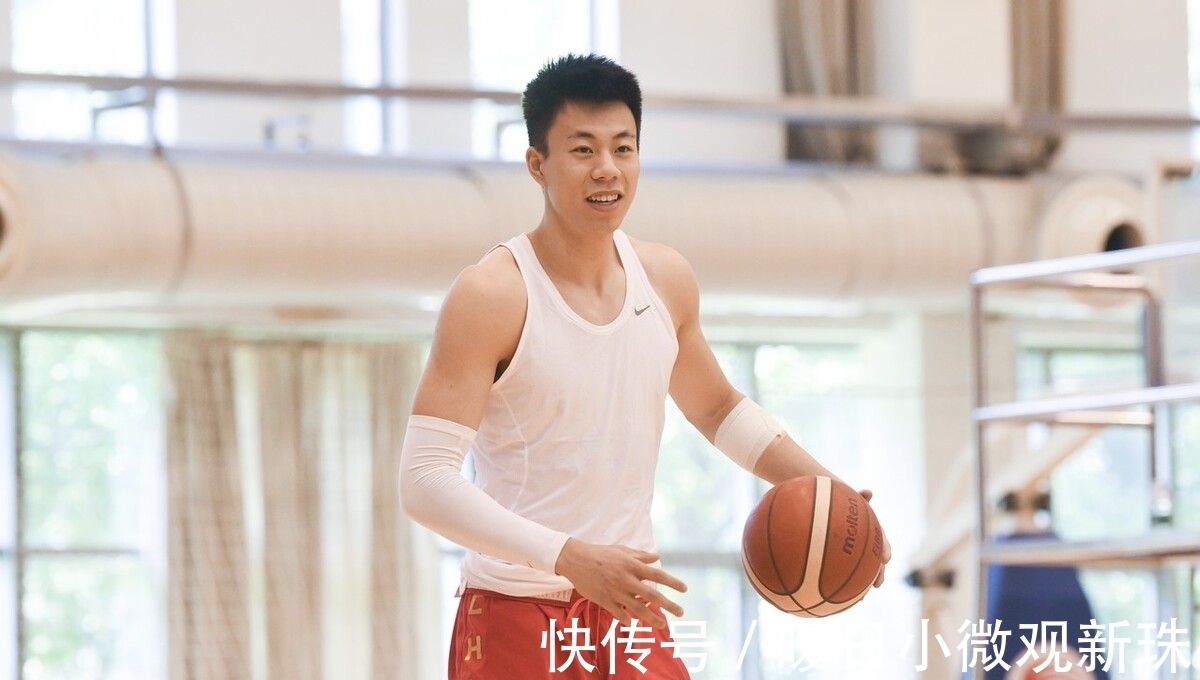 nc网友回应本土球员退出NBA选秀原因:实力相差太大需认清自己