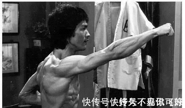 安东尼|近代最能打的四大高手,第三以一敌百,李小龙第二,第一实至名归!