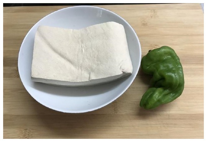 这菜只花3元钱，汁浓味鲜，比肉还好吃，老公又多吃了一碗饭