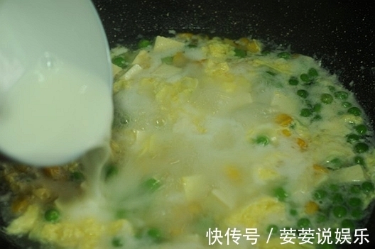 虾仁|补钙翻倍又好喝的汤，鲜美柔滑有营养，常做给家中老人和孩子喝！