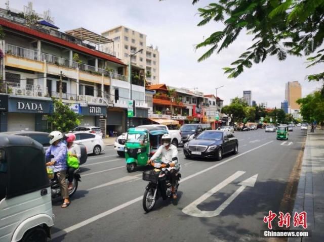 接种|柬埔寨评估疫情形势 金边国营市场全面恢复营业