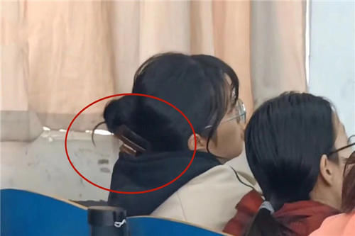 当代女大学生发型现状，时尚是个轮回？学生表示不是轮回只是懒