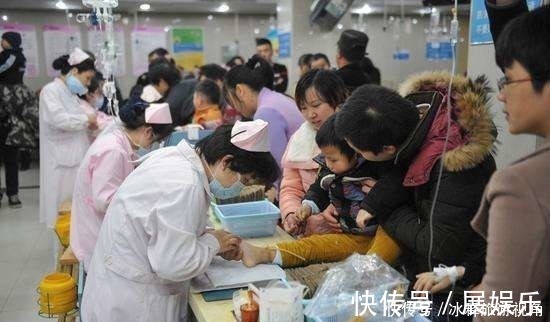 糖妈|奶奶带宝宝抽血化验,萌娃举动让大人笑翻,命运要掌握在自己手中