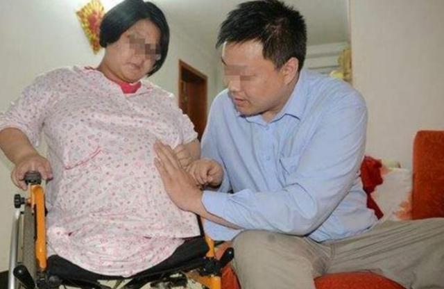 无腿|还记得感动全国的“无腿妈妈”吗?不畏艰难生下双胞胎,如今怎样