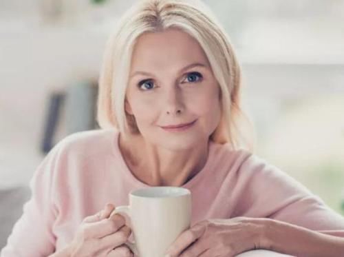 老人们|世卫组织给出对50岁以上中老年人的活动推荐量，你达标了吗？