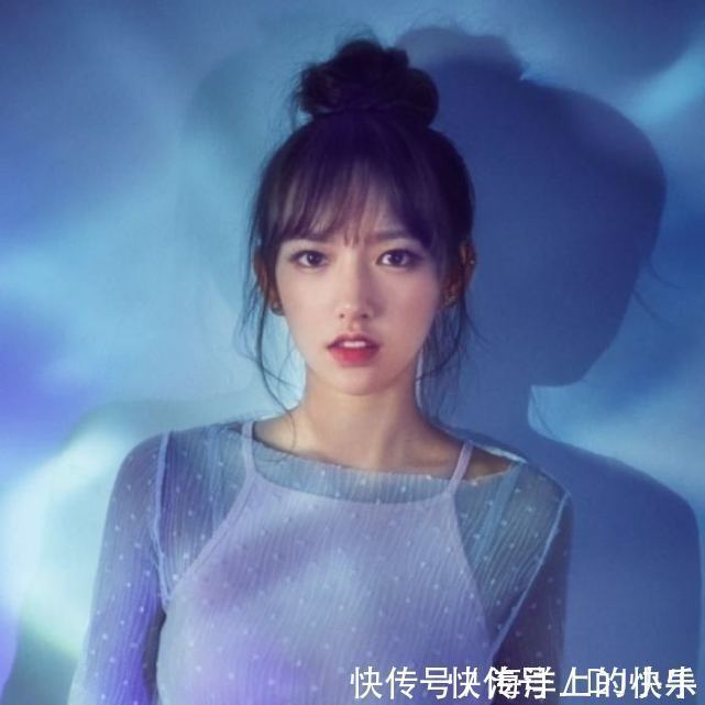 |十二星座收到暗恋短信时的反应,谁最搞笑?