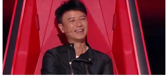 那英|那英汪峰去李克勤港式茶餐厅从不付钱，服务员也是默认，理由超好笑