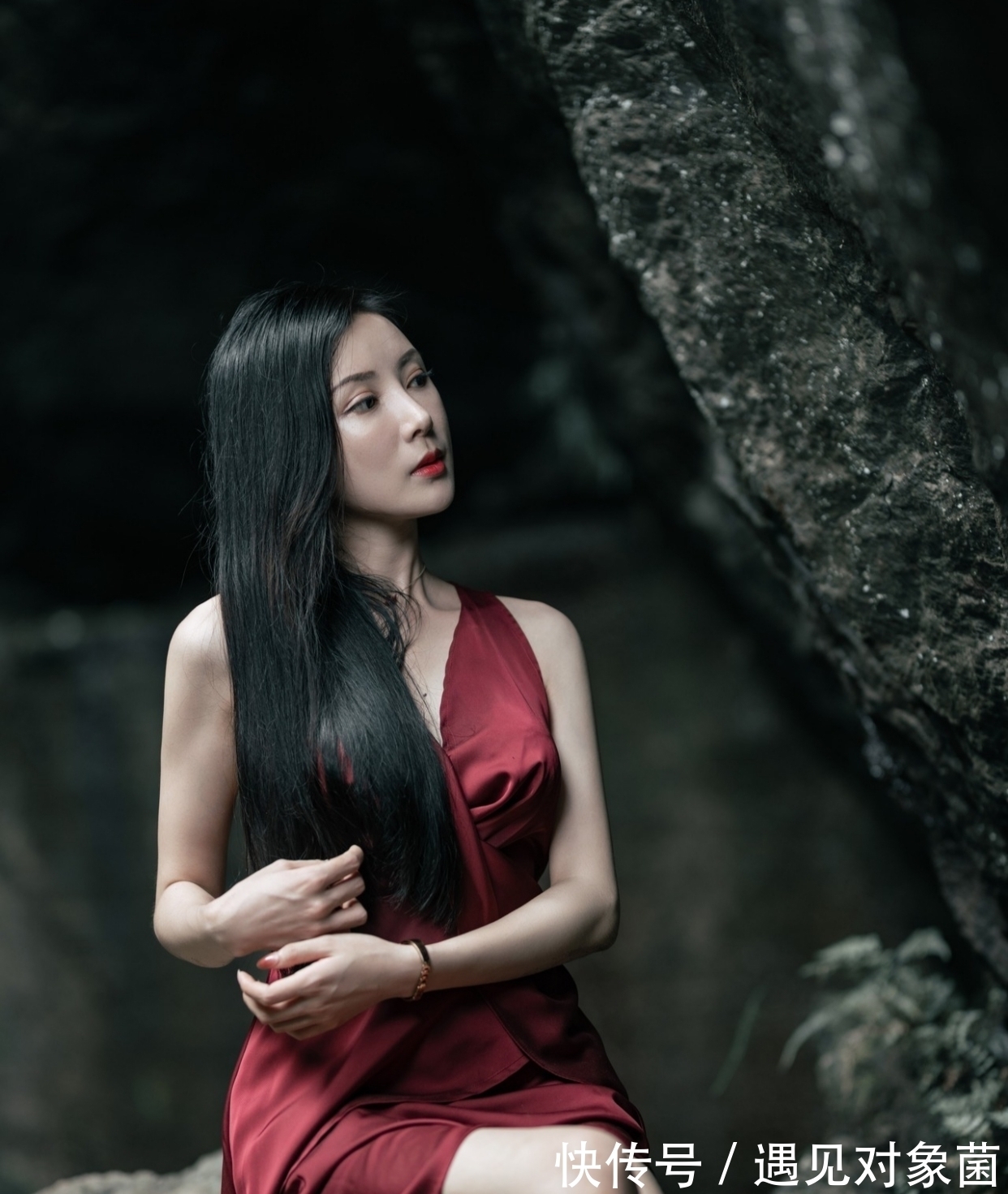 感怀·七言格律|感怀·七言格律(八首):乡愁又起深秋夜,挑尽寒灯久未眠