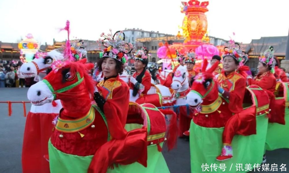 春风|忻州古城北城门广场精彩民俗文艺表演引来游人驻足