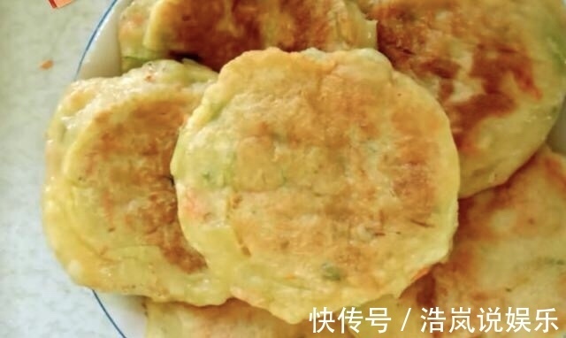 松软|土豆和鸡蛋才是绝配,做孩子爱的煎饼,松软香糯,刚端上桌就清光