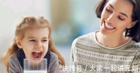 睡眠质量|每天喝一杯牛奶对身体有好处,是早上喝好,还是晚上喝好呢?