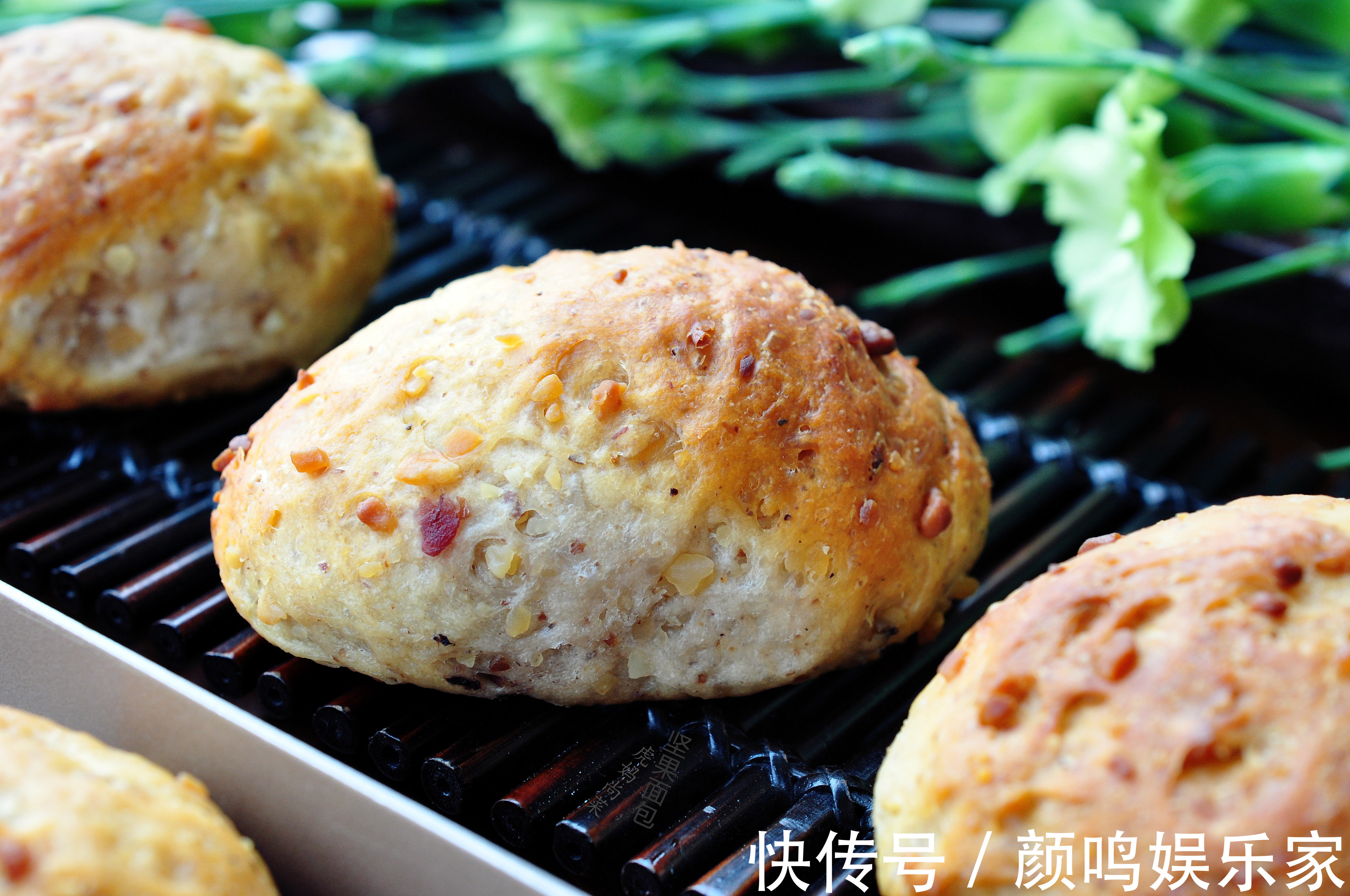 面包|低卡早餐包,无油无糖,一口一个奶香坚果香,减肥吃无压力