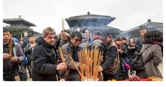 觀眾憑什么理解主創(chuàng)的艱難？