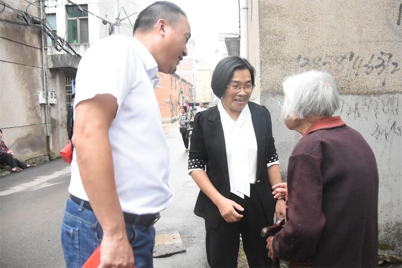 县领导开展百岁老人走访慰问活动|重阳敬老 桑榆情暖 | 白洋街道