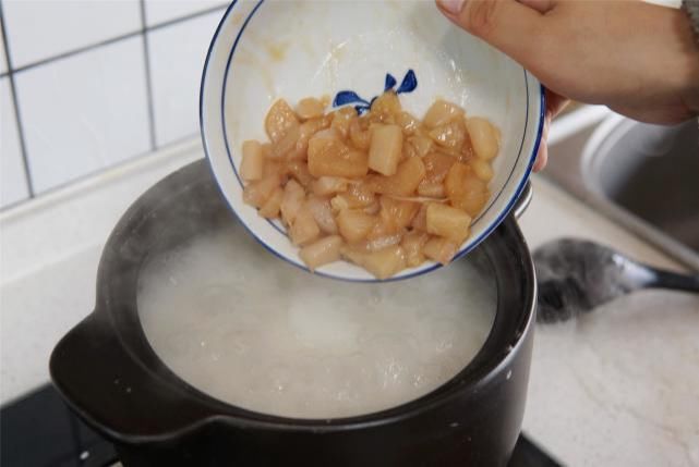 板栗香菇鸡|天冷了,这粥我家每天一碗,营养好喝又抗冻,暖暖和和过冬天