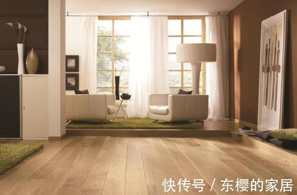 地板|客厅用地板好还是瓷砖好?选错了夫妻闹心,还得砸了重装