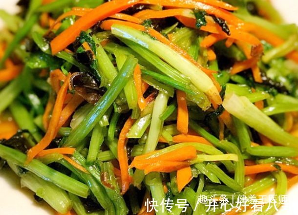胡萝卜炒芹菜|孩子努力减肥害怕被人嘲笑肥胖,多吃减肥菜,清爽减肥瘦身