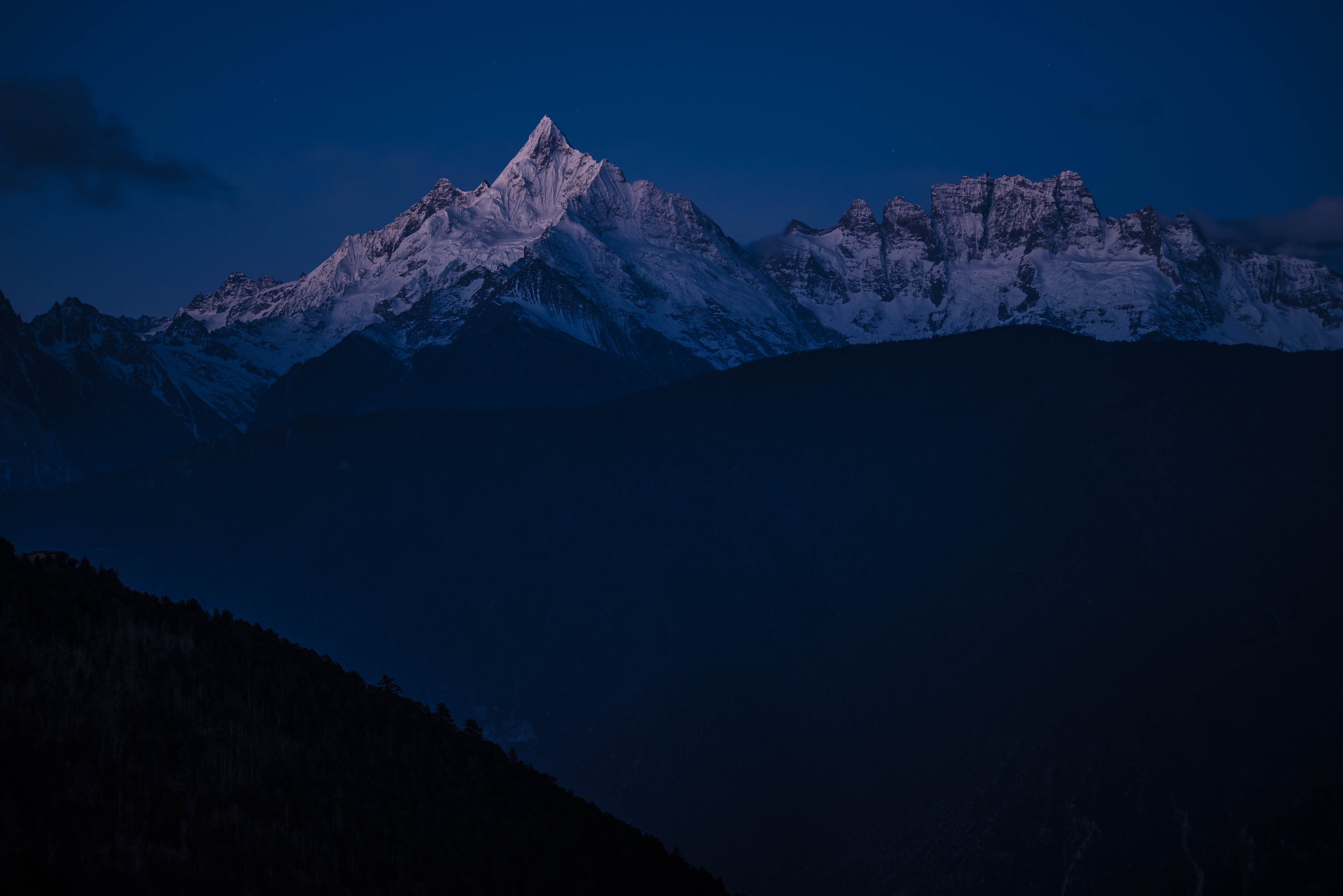 自驾横断山脉：1000公里大环线，澜沧江边转山，之后泡温泉