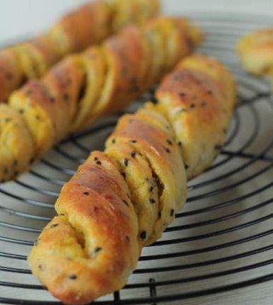 不用|南瓜别再做煎饼,教你如此做,不用烤箱,外脆里嫩,比面包还香