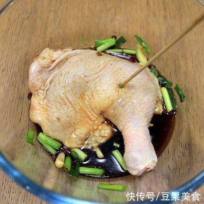 菜花|#助力高考营养餐# 高考晚餐5菜1汤真不赖，鸡腿焖饭香喷