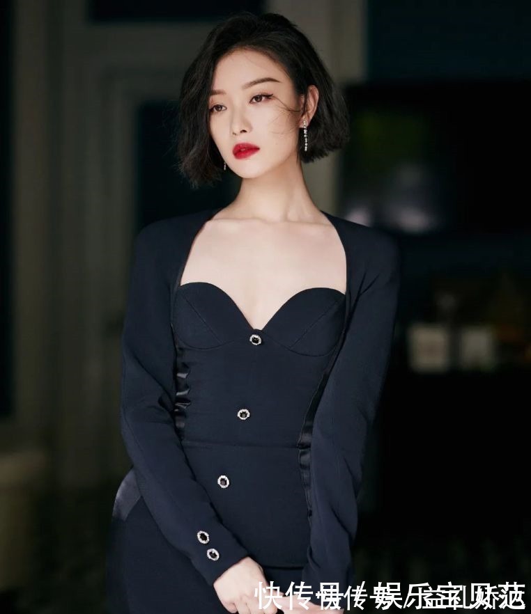 淡颜系|双眼皮、一字眉已经过时了,现在的美女标准是这样……