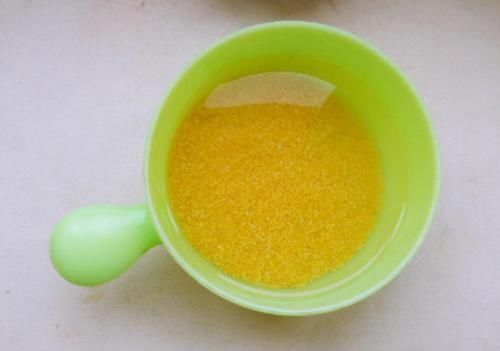 米油|煮小米粥,千万别直接用水煮!大厨教你3窍门,香浓黏稠,米油厚