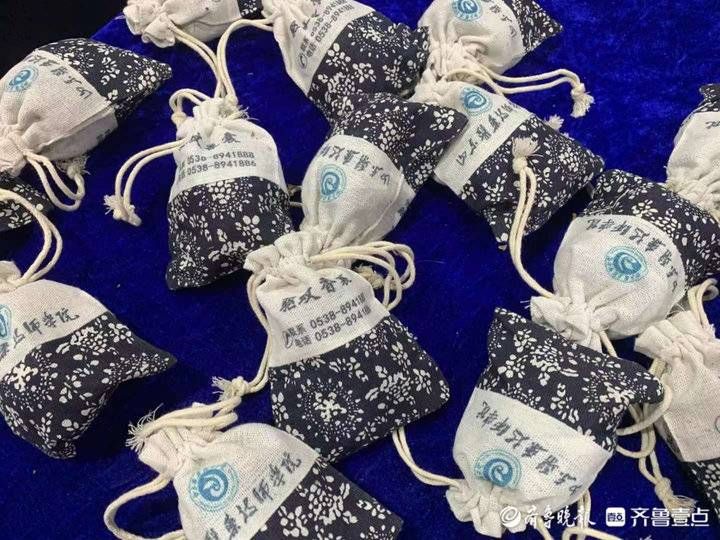 口红|山东医药技师学院制作的面包，吃着真香！这里还有口红、护肤品…