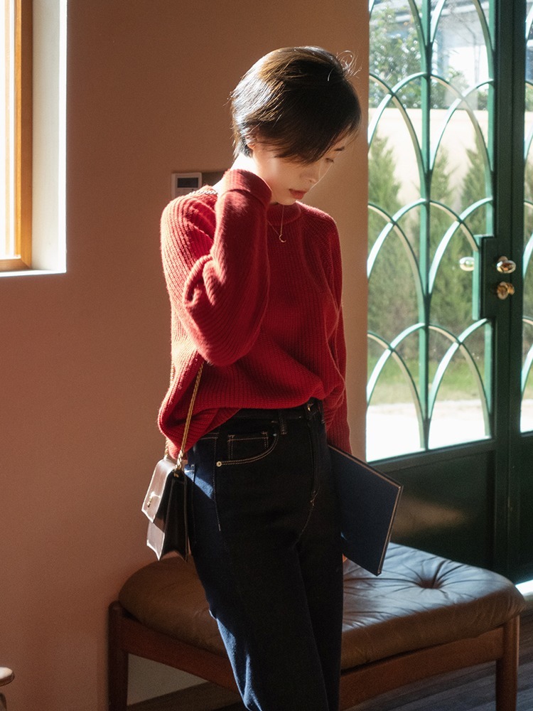 针织衫 黄黑皮买针织衫别总是大地色,试试其它流行色, 显白还时髦