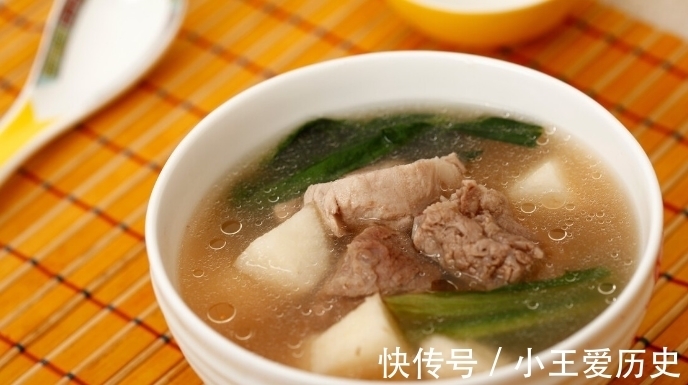 莲子|秋天就要多吃4白3黄,少吃3绿,滋补润肺,去秋燥,顺利度过秋天